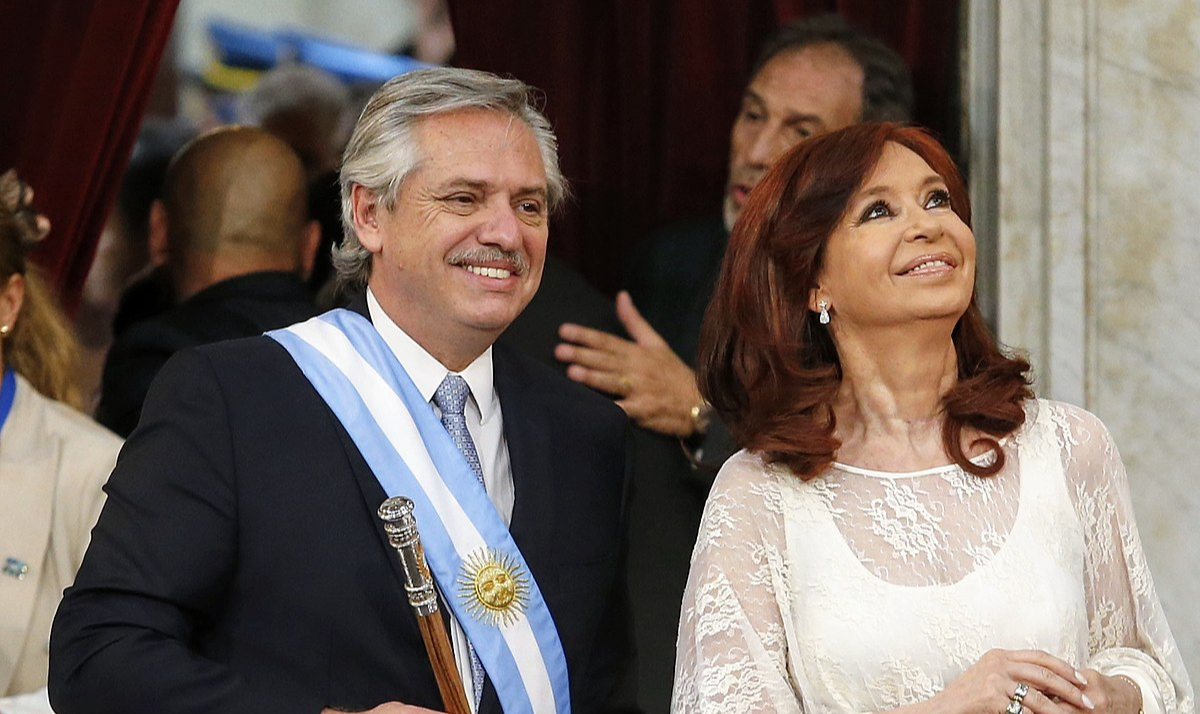 Presidente argentino responde às indagações da imprensa espanhola sobre as diferenças com a vice