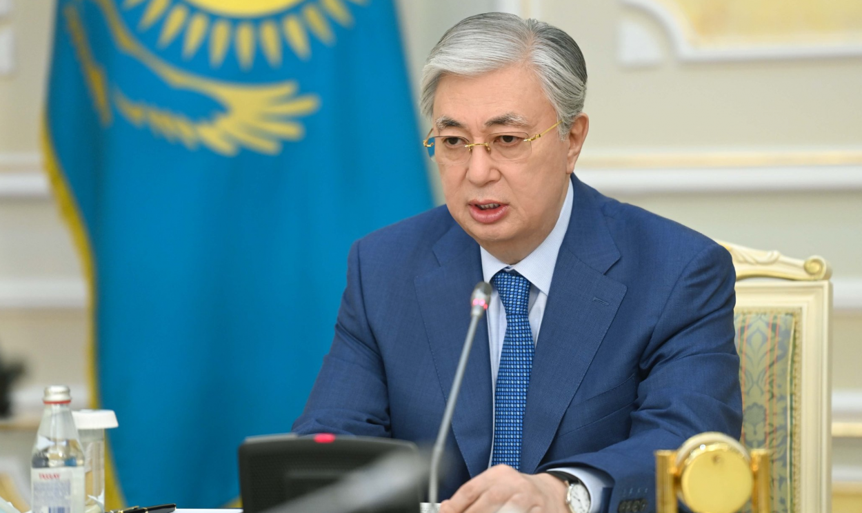 Maior país da Ásia Central registra segundo dia sem manifestações após uma semana de atos motivados pelo aumento no preço dos combustíveis