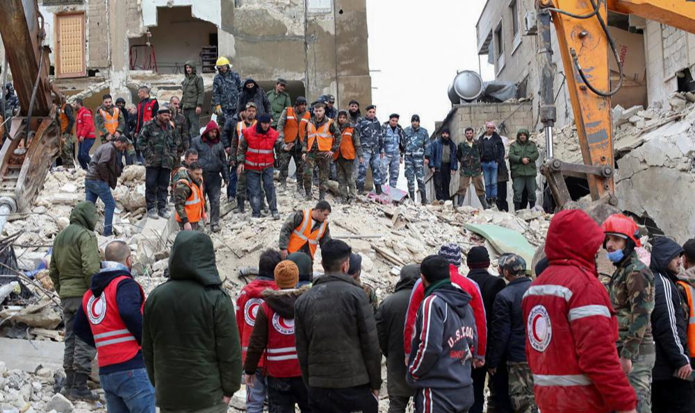 Agência turca de ajuda humanitária Afad recomendou nas redes sociais que a população se afaste da área costeira, pois há risco de enchentes