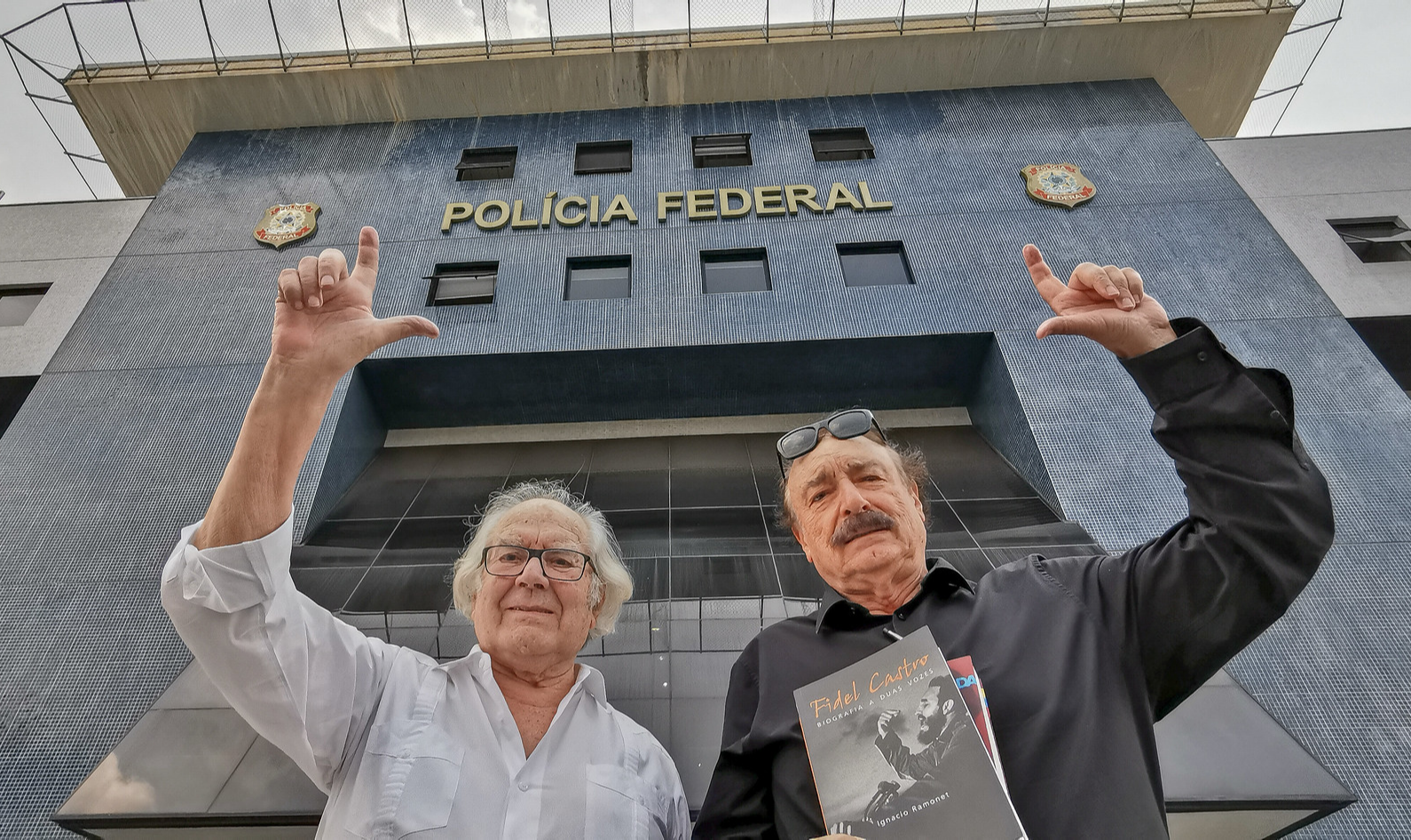 'Lula está plenamente consciente e com muita força, logicamente preocupado com a situação do povo brasileiro e com a América Latina', disse Adolfo Perez Esquivel