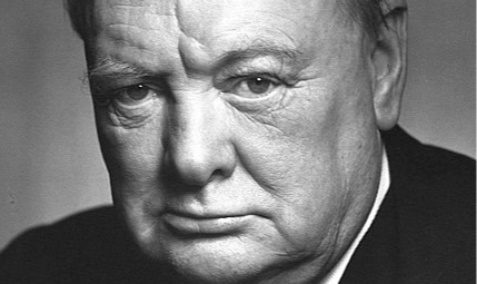 Brilhante orador, Churchill tornou-se um ardoroso defensor do rearmamento inglês depois da ascensão de Hitler ao poder na Alemanha em 1933
