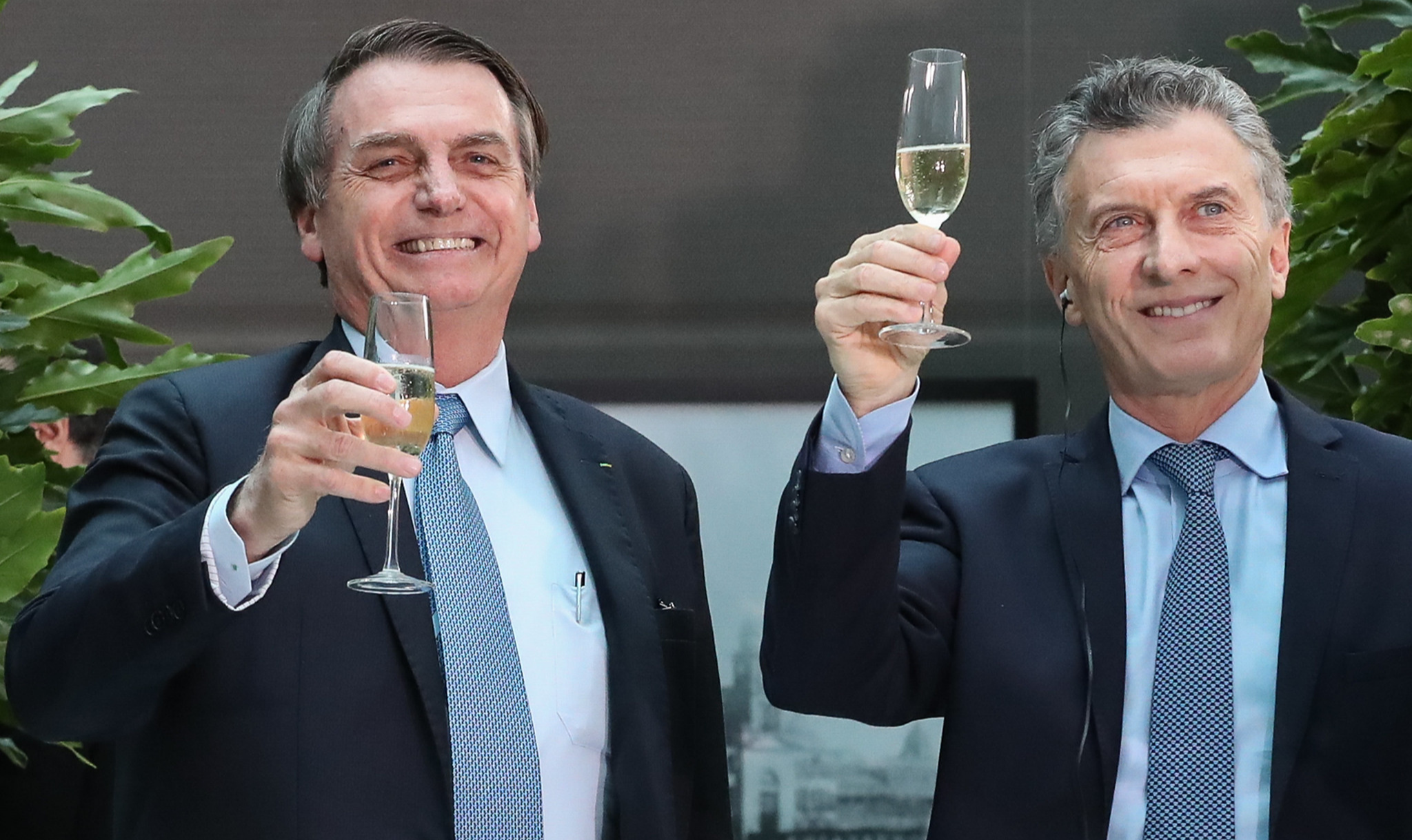 Larga vitória de Alberto Fernández e Cristina Kirchner, em primárias nacionais, torna quase irreversível derrota de Macri, o Bolsonaro portenho; há enormes lições a aprender — especialmente no Brasil