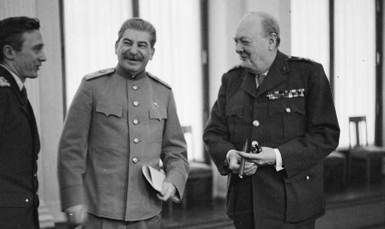 Líderes deram início a uma conferência em Moscou para discutir a guerra contra a Alemanha nazista e o futuro da Europa pós-guerra