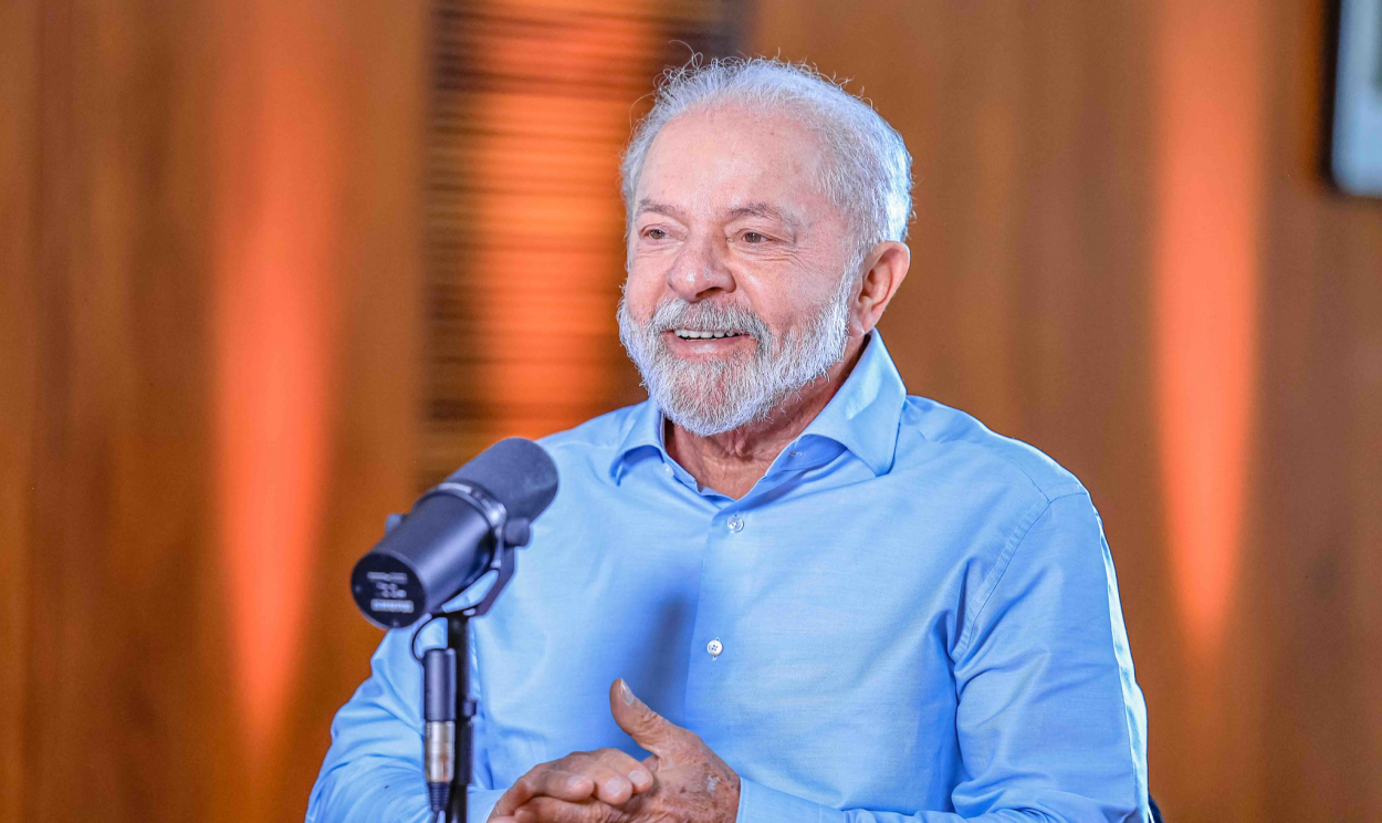 Lula viaja nesta segunda-feira (14/08) para posse do novo presidente paraguaio