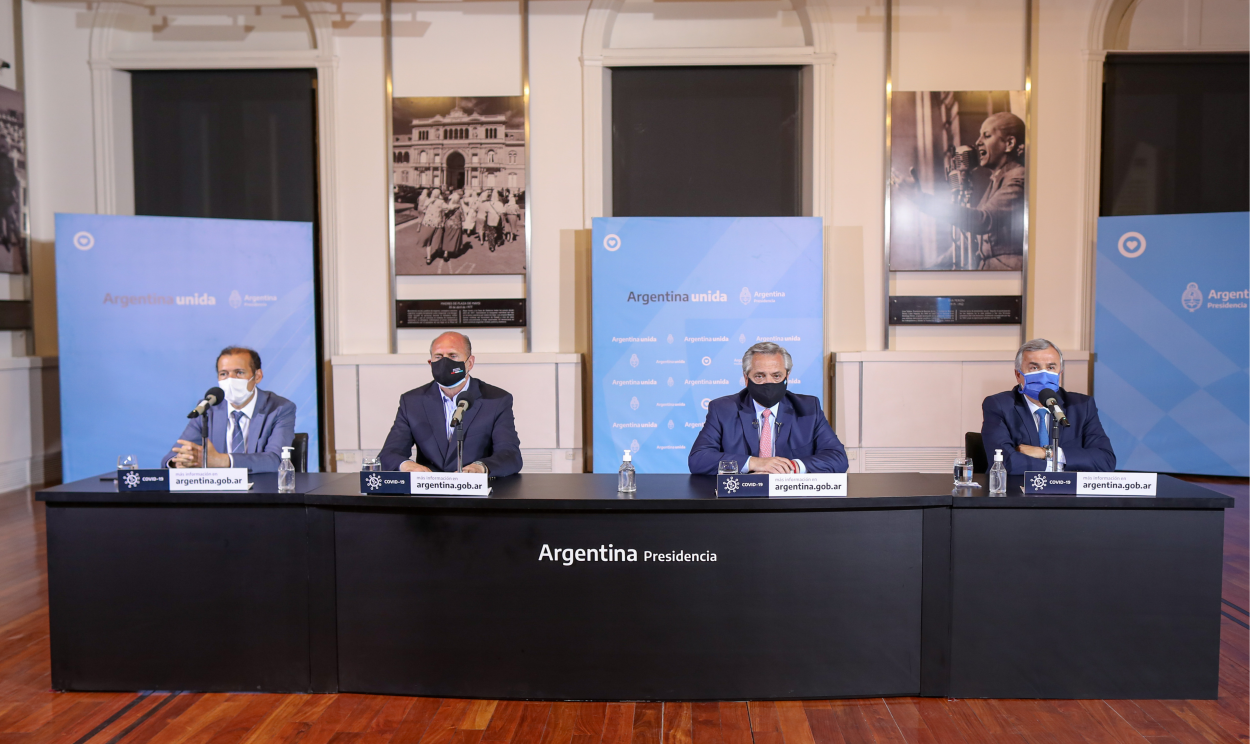 'Peço a cada argentino que compreenda a dimensão do problema e nos ajude; é um trabalho que podemos fazer com vocês', disse presidente Alberto Fernández