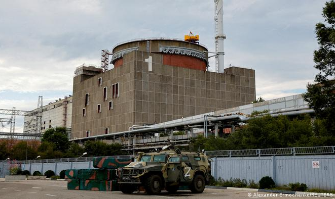 É o segundo corte em apenas cinco dias na usina nuclear ucraniana ocupada pela Rússia. Planta depende de eletricidade externa para assegurar desaquecimento de reatores
