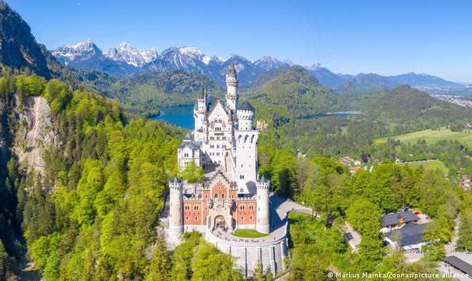 Modelo para Disney e candidato a Patrimônio da Unesco, Neuschwanstein ocultou arte roubada pelo regime de Hitler