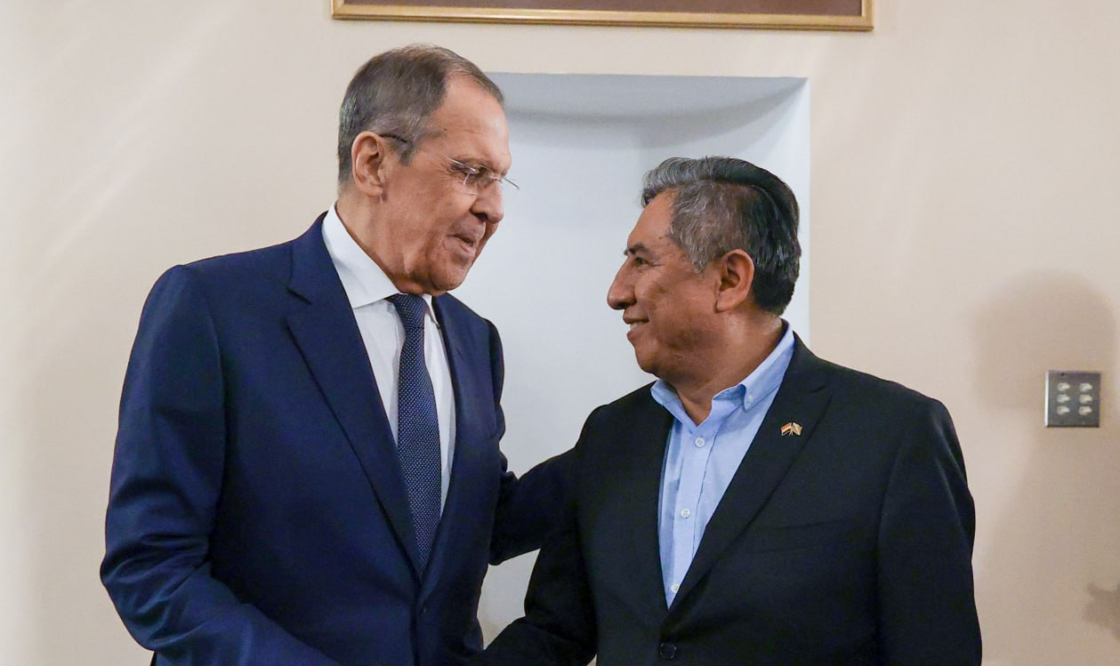 Convite foi transmitido a Luis Arce após  encontro do ministro das Relações Exteriores da Rússia, Sergei Lavrov, com seu homólogo boliviano, Rogelio Mayta