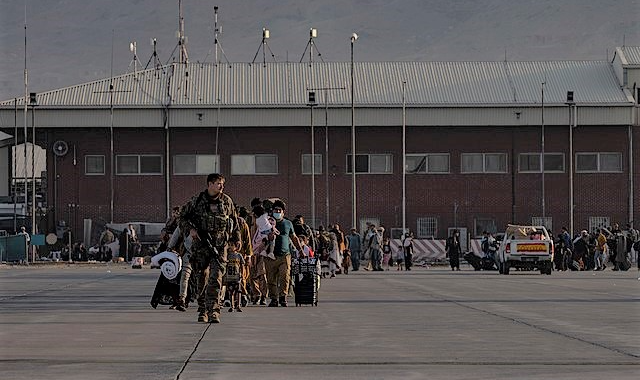 A partir de 1º de setembro, comando do aeroporto internacional Hamid Karzai da capital afegã ficará a cargo do grupo Talibã