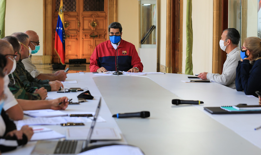 Medida foi anunciada pelo presidente Nicolás Maduro neste domingo como parte de um pacote emergencial para combater a pandemia de coronavírus