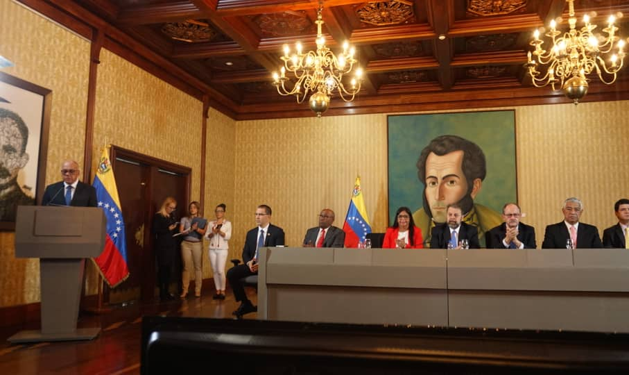 Acordo parcial prevê consolidação de um novo Conselho Nacional Eleitoral, um programa de troca de petróleo por alimentos e medicamentos e defesa da soberania venezuelana sobre Essequibo