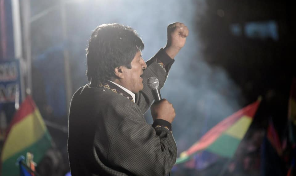 Analistas do CEPR afirmam que 'era previsível que Evo Morales obteria uma vitória no primeiro turno, com base nos resultados da TREP'; estatísticos rodaram mais de 500 modelos, e eles davam vitória ao então pressidente