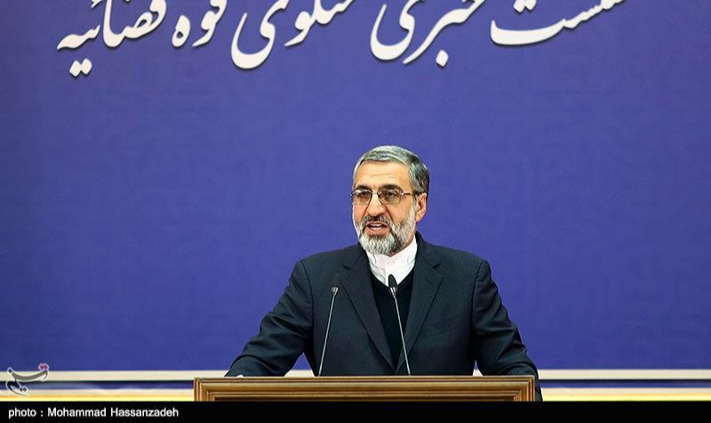 Segundo porta-voz da Justiça iraniana, 'algumas pessoas foram presas nas últimas 72 horas'; aeronave levava 176 pessoas e caiu próximo a Teerã na última quarta-feira