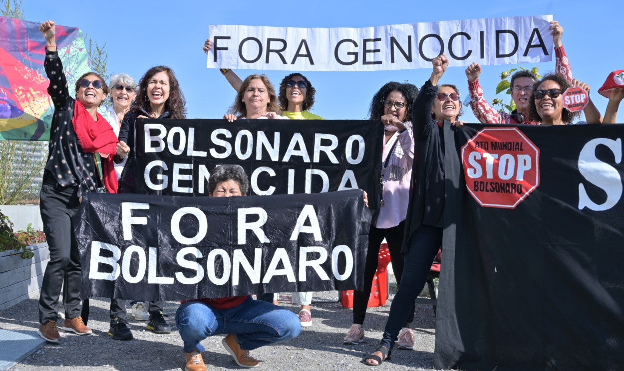 Protestos contra o governo brasileiro ocorreram em ao menos 12 cidades de diversos países; atos pedem saída de Bolsonaro da presidência