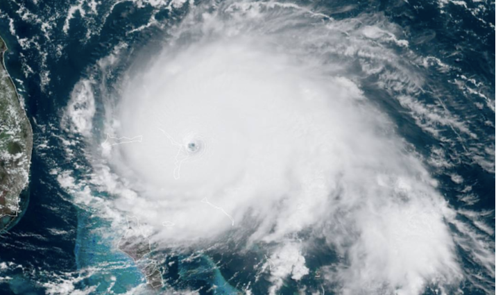 Segundo o Centro Nacional de Furacões dos EUA, Dorian igualou o recorde de furacão mais potente do Atlântico, datado de 1935