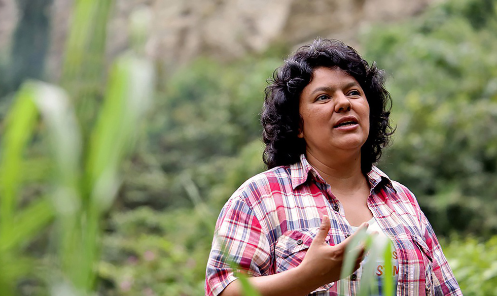 Bertha Zuñiga, filha da liderança indígena assassinada há três anos, comenta sentença sobre o caso: "O caminho não termina aqui"