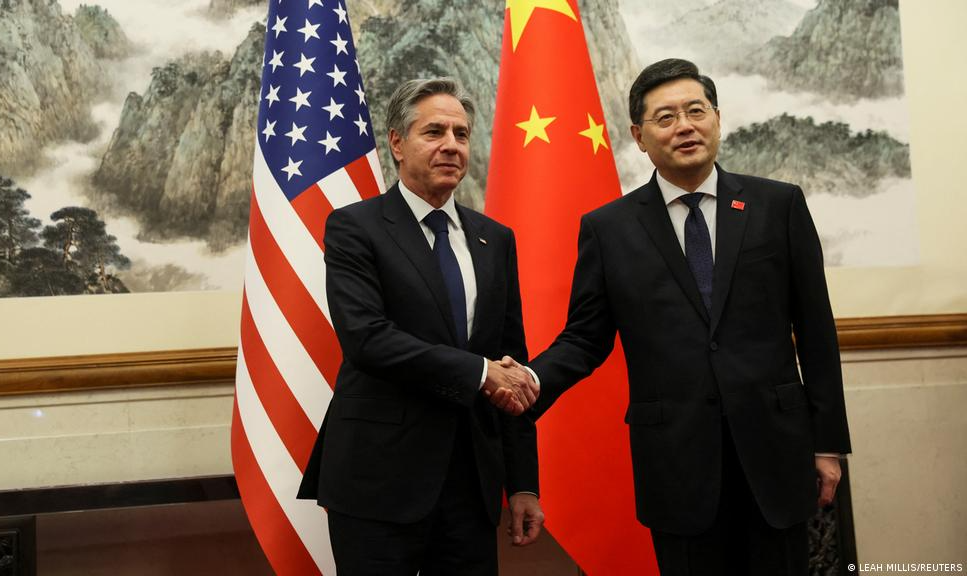 Guerra na Ucrânia, Taiwan e tensões comerciais marcam ponto baixo nas relações sino-americanas; ambos se dizem dispostos a dialogar