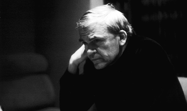 Segundo comunicado, motivo da morte seria 'uma longa doença'; grande voz da literatura mundial, Kundera faleceu na tarde de terça-feira (11/07)