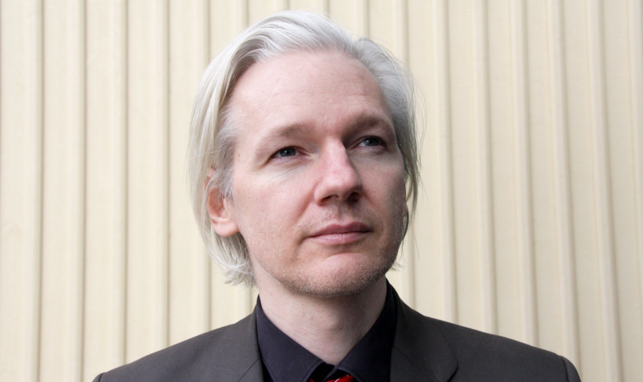 Jornalista do WikiLeaks está detido em uma prisão de segurança máxima e Londres e pode ser extraditado para os EUA