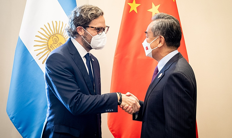 Chanceleres chinês e argentino se reuniram para discutir mecanismos de integração e financiamento