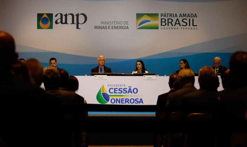 Sem concorrência e com lance mínimo, Petrobras arremata metade das áreas; sem interessados, as demais não foram vendidas