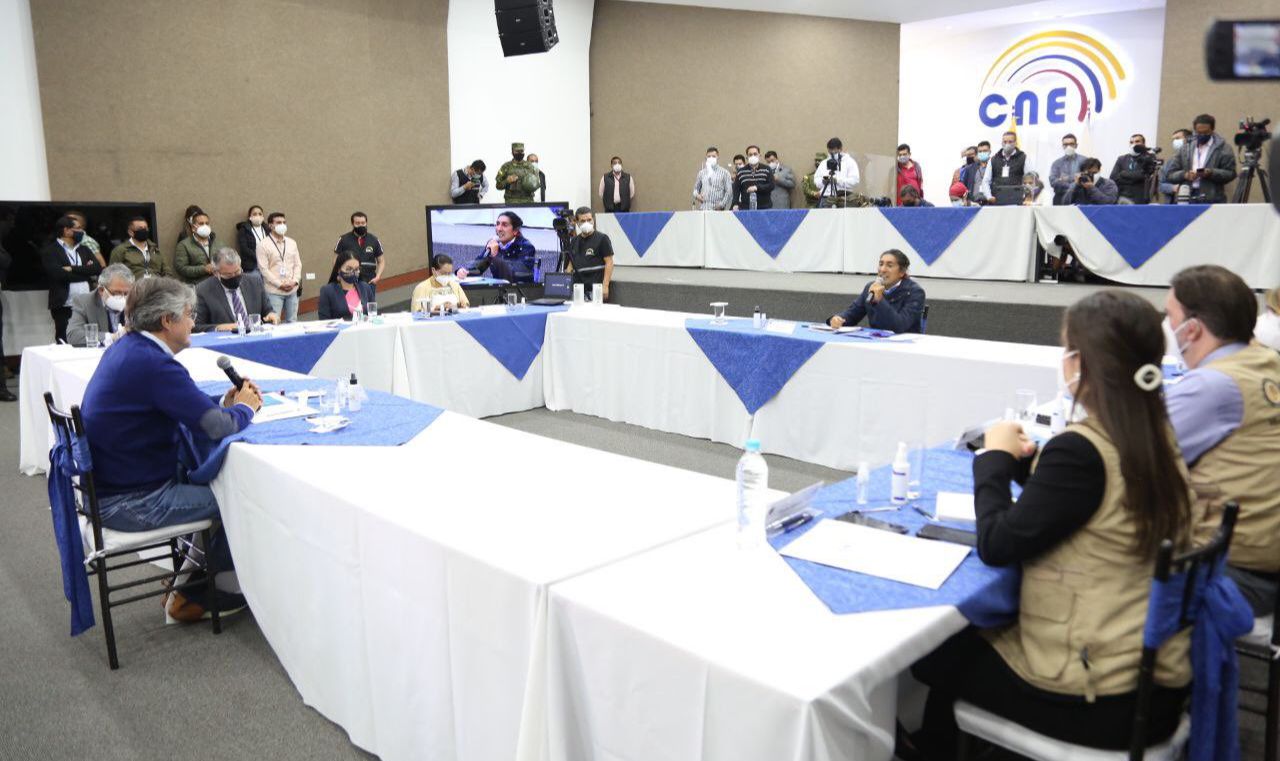 Acordo costurado entre Guillermo Lasso, Yaku Pérez, CNE e OEA (mas não Arauz) prevê 100% de recontagem em Guayas e 50% em outras 16 províncias