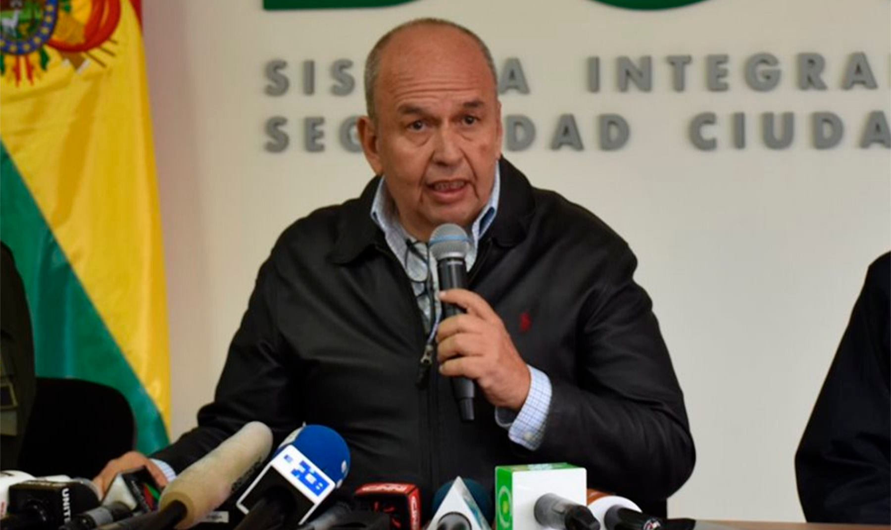"Governo" boliviano não deixou claro o que exatamente significaria 'subversão'; ex-presidente, asilado no México, disse que está sendo preparado um Estado de sítio