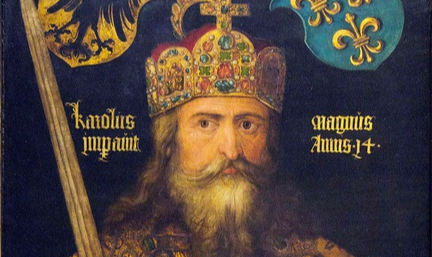 Monarca dividiu seu império em 300 condados, dando iniciado ao sistema de vassalagem, para manter seu poder
