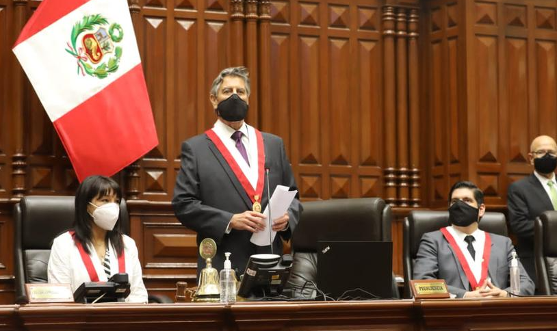 De centro-direita, Francisco Sagasti foi escolhido para assumir a presidência do Peru e governará de forma interina até julho de 2021
