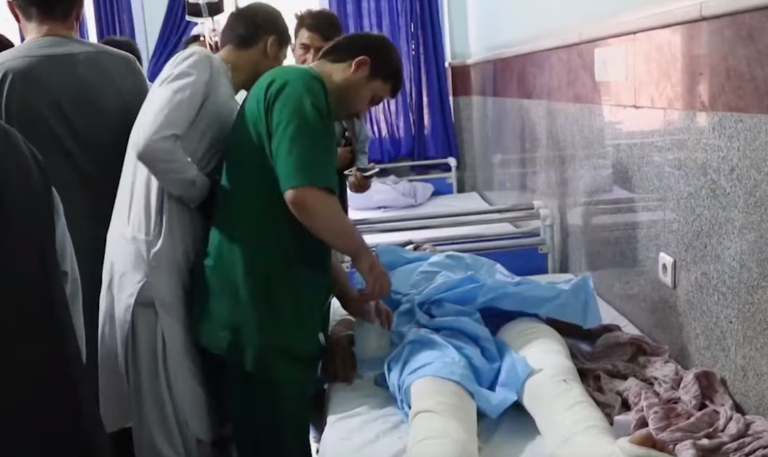 Porta-voz da província de Farah, Farooq Barakzai, confirmou o balanço, mas afirmou que o número de vítimas pode ficar ainda maior por causa da quantidade de feridos
