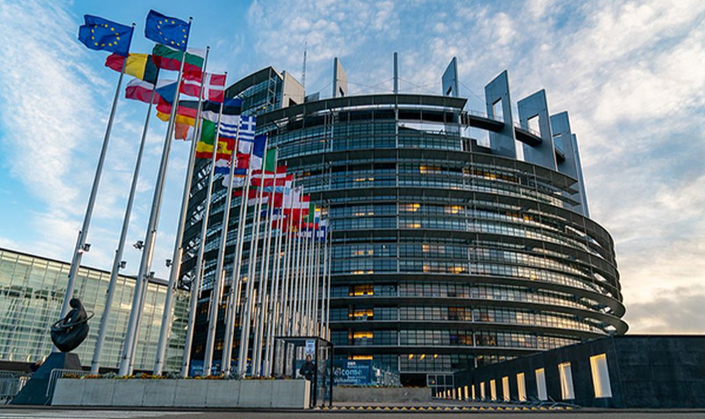 Presidente do Conselho Europeu disse que organismo avalia oito candidaturas, com prioridade para os casos de Ucrânia e Moldávia; atualmente, bloco conta com 27 integrantes
