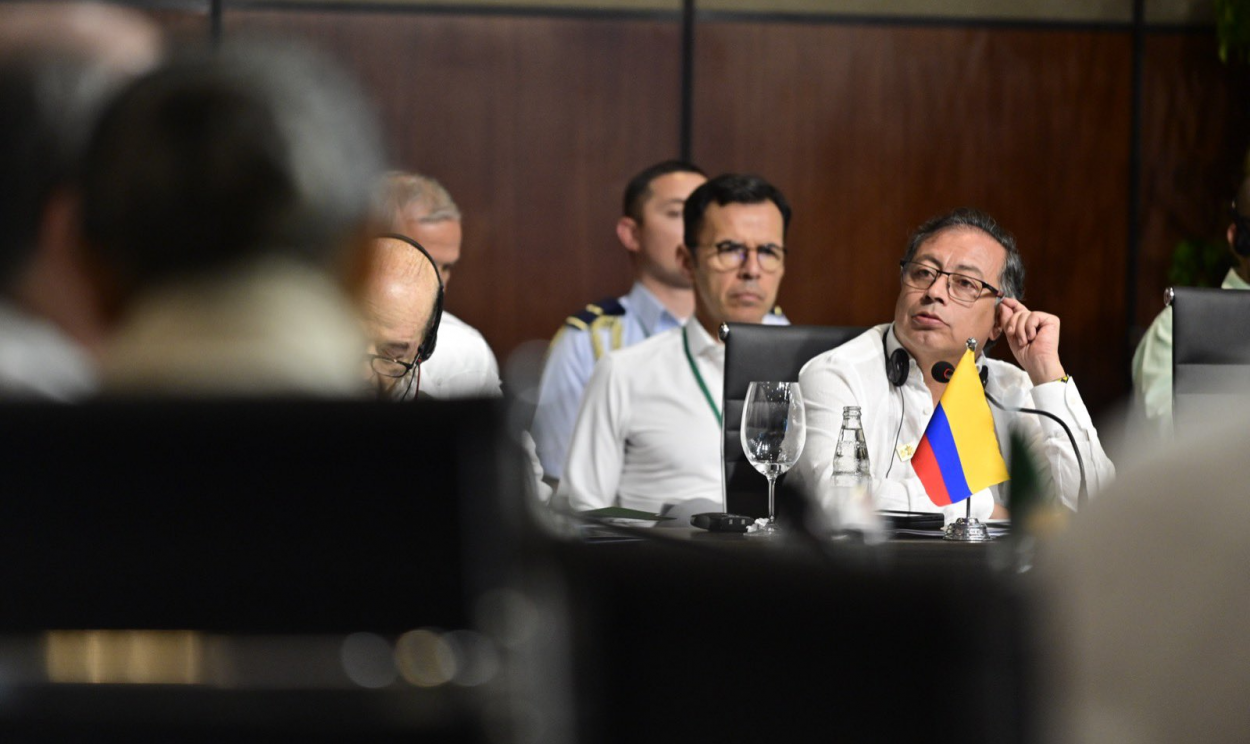 Presidente da Colômbia também discursou contra a extração de petróleo na região, tema que não teve consenso entre os líderes e não integrou de forma clara a declaração do encontro