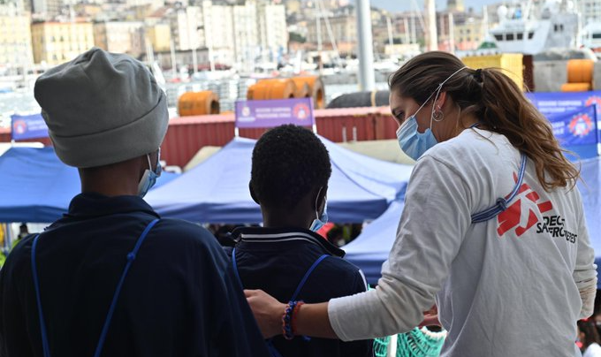 Porta-voz da ONG reclama de problemas com as autoridades italianas devido a nova lei que visa limitar o número operações de resgate no mar