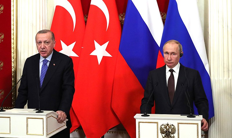 Moscou e Ancara têm a ganhar com aproximação realizada esta semana, mas existem pontos de disputa, como ação na Síria