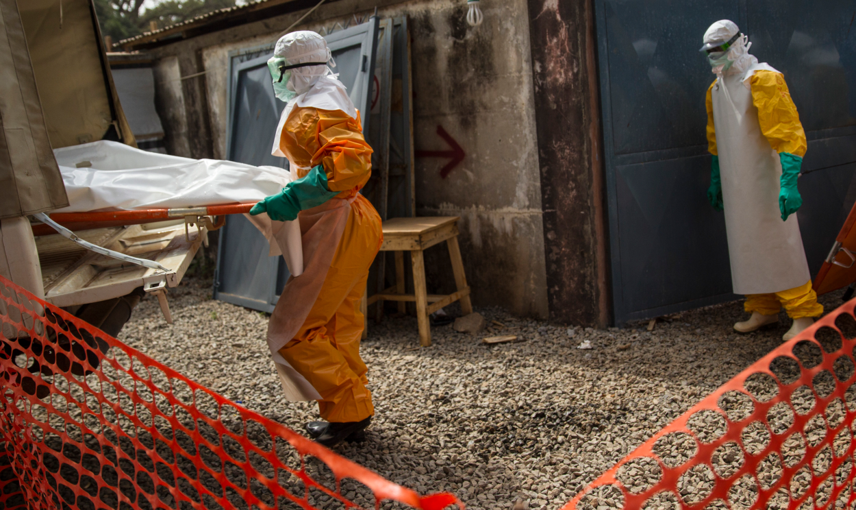 É a primeira vez que o vírus reaparece no oeste africano desde o surto de 2013-2016, quando a pior epidemia da história do ebola matou mais de 11,3 mil pessoas
