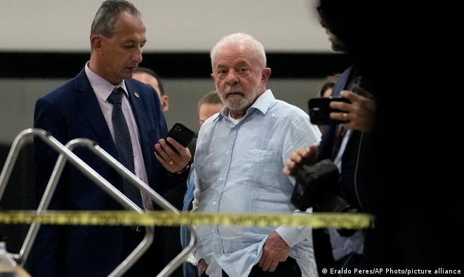 Após reunião em Brasília, Lula e presidentes do STF e do Congresso assinam texto em que repudiam 'atos terroristas, criminosos e golpistas' e pregam união para que providências institucionais sejam tomadas