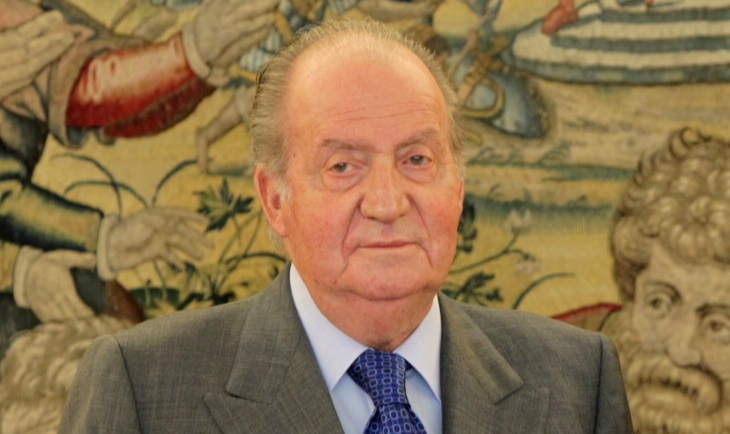 Em comunicado, Juan Carlos, 82, indica ter tomado uma decisão pensada ‘para facilitar’ o exercício das funções do monarca atual