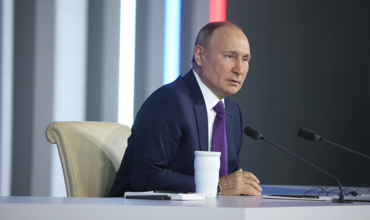 Ao ser questionado sobre crise com Ucrânia, presidente russo acusou EUA de estarem 'às portas da Rússia': 'E se tivéssemos colocado mísseis na fronteira entre os Estados Unidos e o Canadá?'