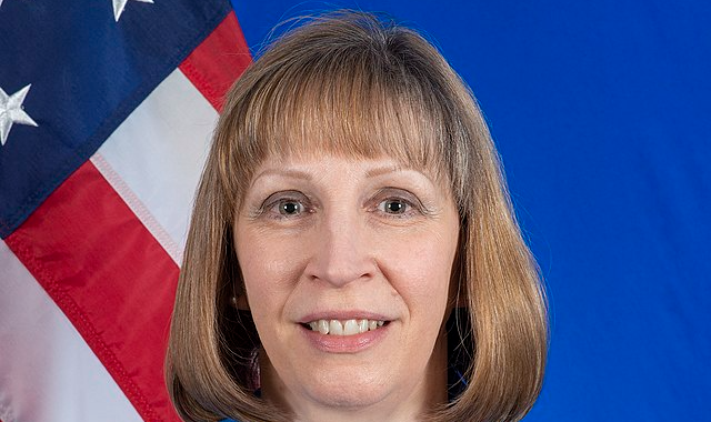 Desde 2019, M.Tracy é embaixadora dos EUA na Armênia; também foi conselheira sênior para Rússia no Escritório de Assuntos Europeus e Eurasianos do Departamento de Estado