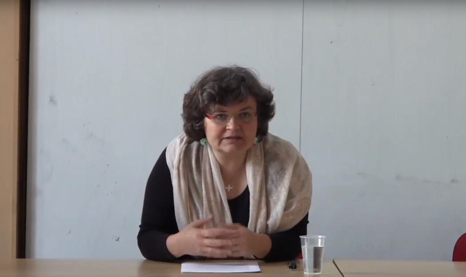 Sárka Grauová divulga e ensina a literatura brasileira na Universidade Carolina de Praga, uma das mais tradicionais da Europa, onde dirige o Departamento de Estudos Luso-brasileiros