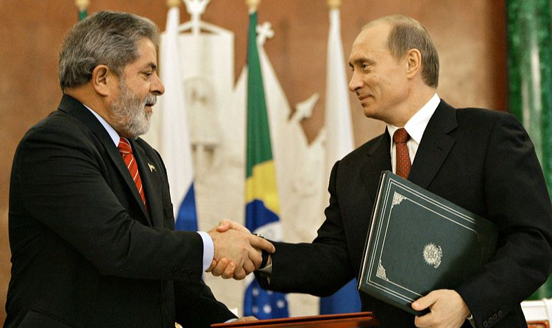 Presidente eleito do Brasil e mandatário da Rússia mencionaram estratégias russo-brasileiras e cooperação no BRICS