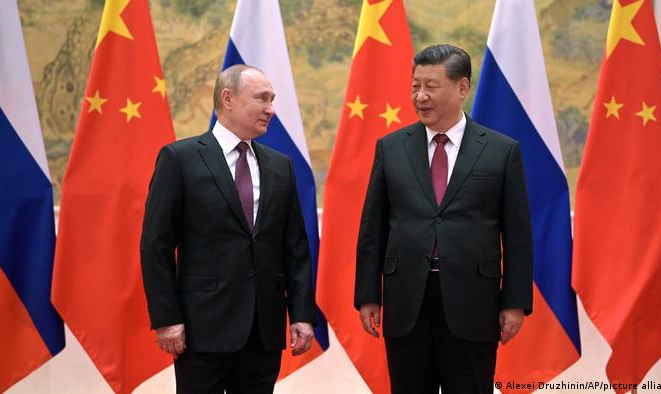 Após reunião em Pequim, presidentes da Rússia e China pedem que aliança militar ocidental respeite a soberania, segurança e interesses de outros países