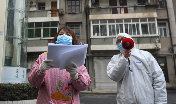 No entanto, habitantes de Wuhan, cidade onde foi detectado o coronavírus pela primeira vez, devem esperar até o dia 8 de abril para fim do isolamento