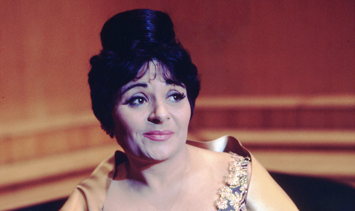 Uma das grandes sopranos do século XX, atuou em todos os grandes teatros de ópera da Europa e dos Estados Unidos
