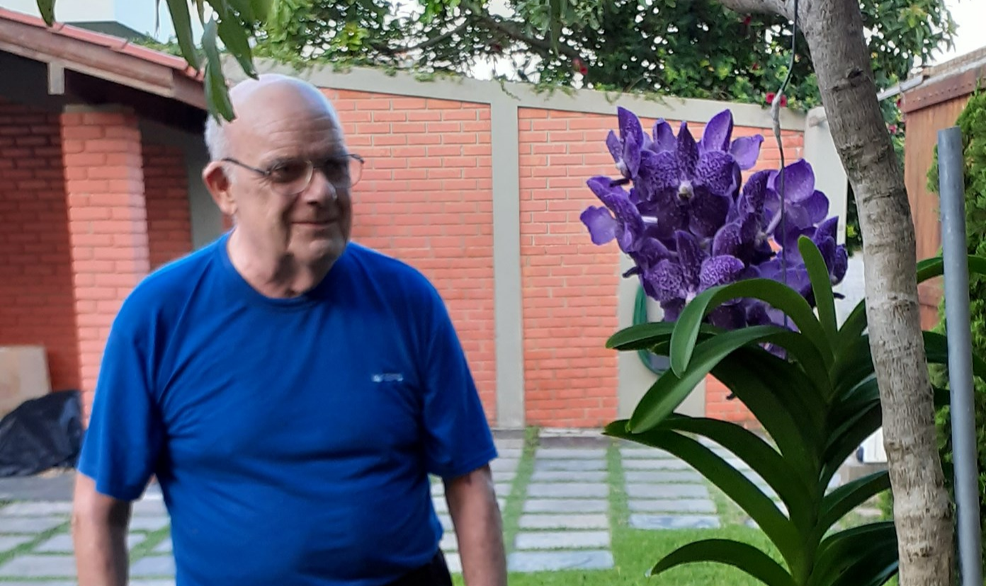 Internado em Florianópolis, ele tratava um câncer no pulmão há quase dois anos; Lage é uma das maiores referências no estudo do jornalismo no país