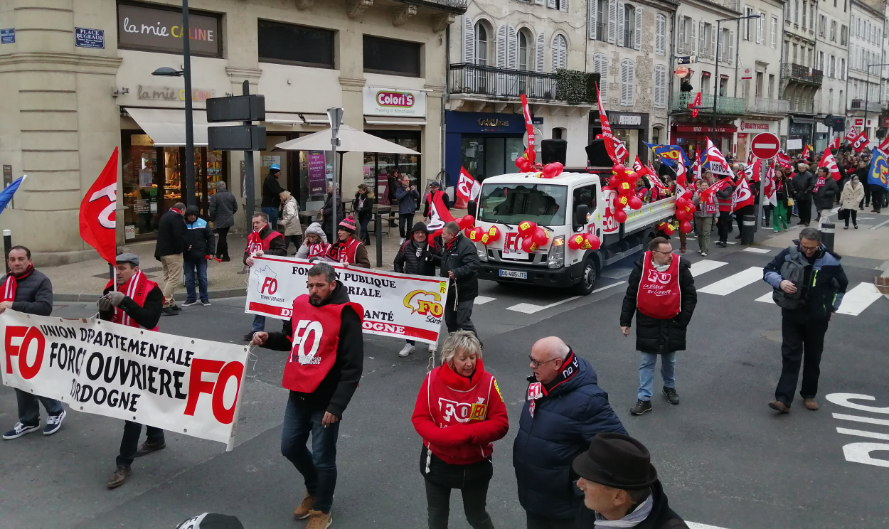Atualmente, apenas um terço das pessoas acima de 60 anos tem uma vaga na França, e 75% daquelas com idade entre 55 e 60 anos