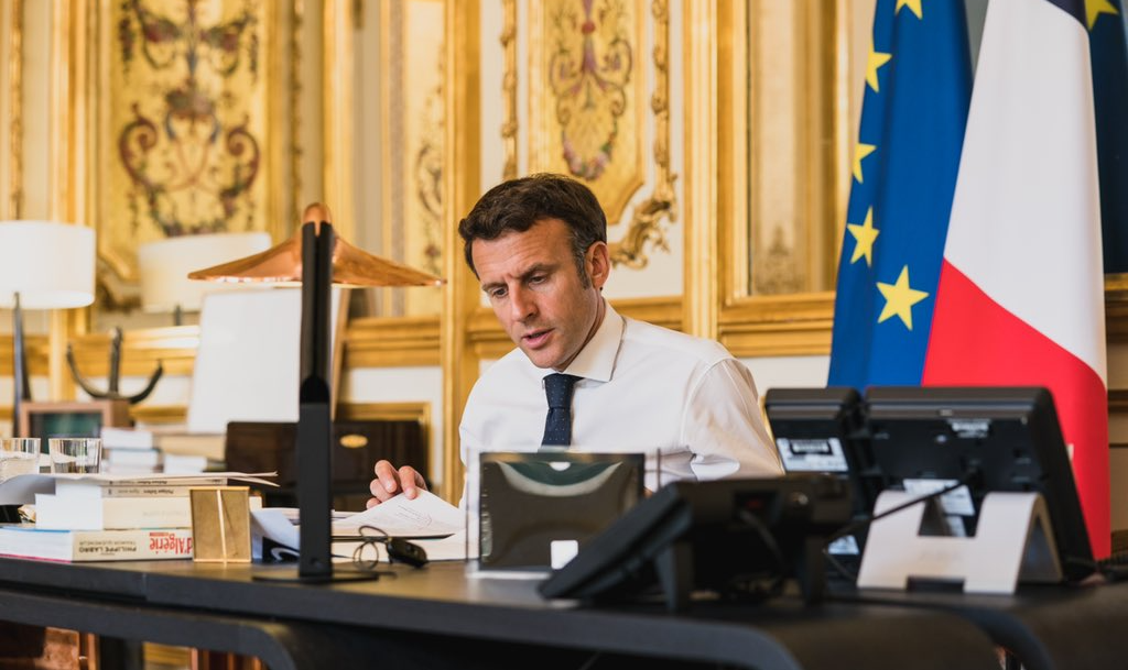 Novo governo francês tem um duplo desafio: reduzir o desemprego e melhorar o poder de compra da população em um país com crescimento estagnado