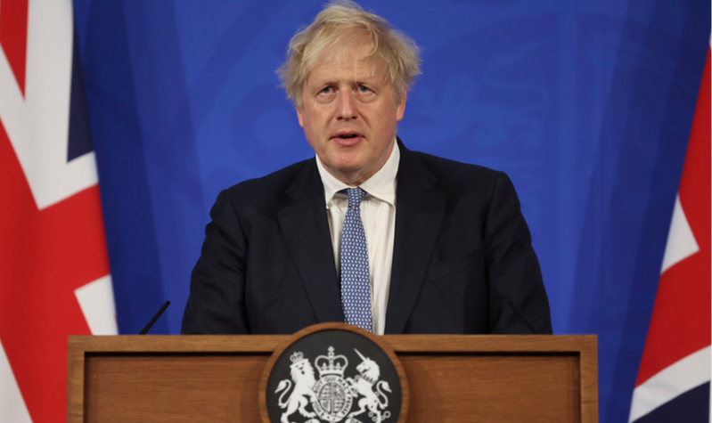 Primeiro-ministro britânico falou sobre o relatório que investigou denúncias de festas realizadas em seu gabinete quando o Reino Unido estava em lockdown