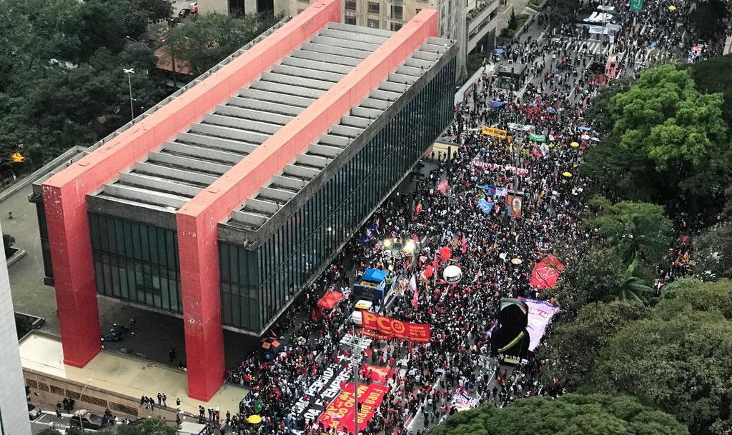 Atos ocorrem em continuidade à mobilização do dia 29 de maio, com o lema: 'vacina no braço, comida no prato e fora Bolsonaro'