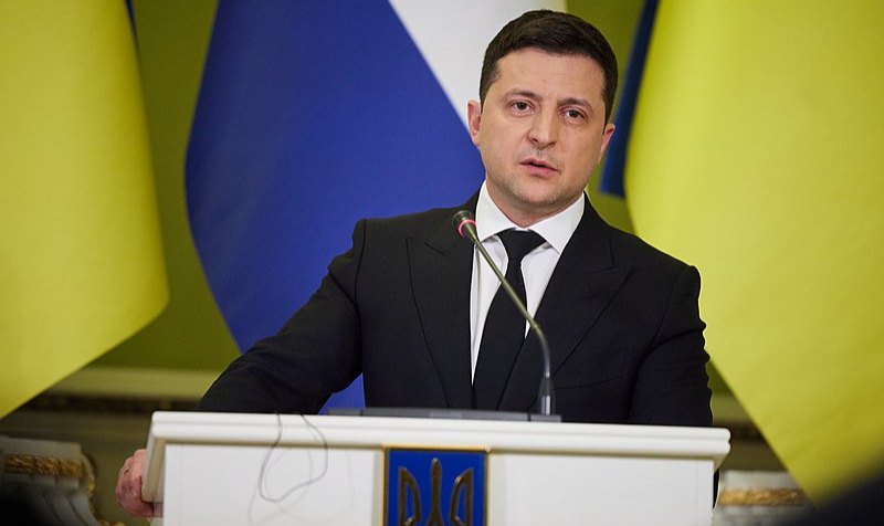 Presidente ucraniano diz não querer encontrar com mediadores russos para que 'as decisões não deixem de ser tomadas'